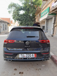 voitures-volkswagen-golf-8-2022-active-blida-algerie