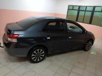 voitures-toyota-yaris-sedan-2011-sd-22-souk-ahras-algerie