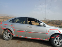 voitures-chevrolet-optra-4-portes-2011-hoceinia-ain-defla-algerie