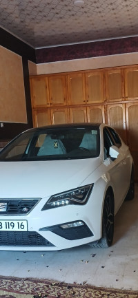 voitures-seat-leon-2019-beats-bechloul-bouira-algerie