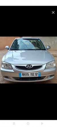 voitures-hyundai-accent-2012-gls-bedjene-tebessa-algerie