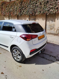 voitures-hyundai-i20-2019-prestige-khenchela-algerie