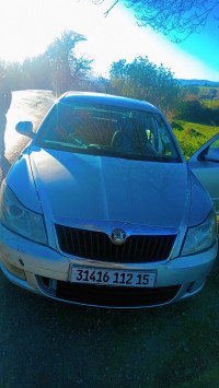 voitures-skoda-octavia-2012-ait-yahia-moussa-tizi-ouzou-algerie