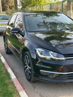 voitures-volkswagen-golf-7-2018-confortline-algerie