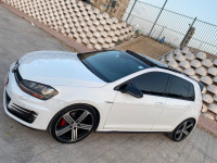 moyenne-berline-volkswagen-golf-7-2015-chelghoum-laid-mila-algerie