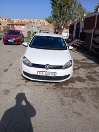 voitures-volkswagen-golf-6-2017-trendline-bouira-algerie