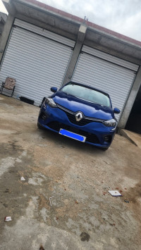 voitures-renault-clio-5-2022-bisnese-el-kala-tarf-algerie