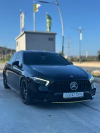 Mercedes Classe A 2019 A 180 éditions yellow