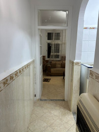 appartement-location-f3-alger-el-harrach-algerie