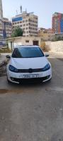 moyenne-berline-volkswagen-golf-6-2010-oran-algerie