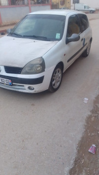 voitures-renault-clio-2-2002-harchoun-chlef-algerie