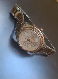Montre fossile original