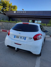 voitures-peugeot-208-2015-allure-frenda-tiaret-algerie