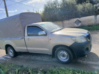 utilitaire-toyota-hilux-2016-legend-dc-4x2-tizi-ouzou-algerie