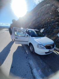 voitures-renault-laguna-coupe-2012-djmila-jijel-algerie