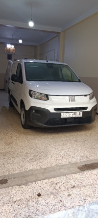 utilitaire-fiat-doblo-2024-hamma-bouziane-constantine-algerie