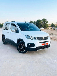 voitures-peugeot-partner-2019-hassi-rmel-laghouat-algerie