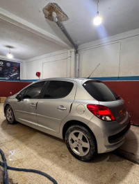 voitures-peugeot-207-2012-tizi-ouzou-algerie