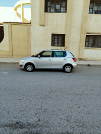 voitures-skoda-fabia-2013-msila-algerie