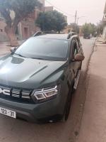 automobiles-dacia-𝐃𝐮𝐬𝐭𝐞𝐫-2023-𝐆𝐨𝐥𝐝-sabra-tlemcen-algerie