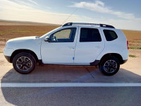 voitures-dacia-duster-2015-ambiance-bouira-algerie