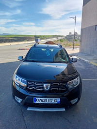 voitures-dacia-sandero-2017-serie-limitee-style-bouira-algerie