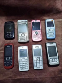 Lot de téléphones portables vintage Nokia .sony ericsson .sagem .motorola