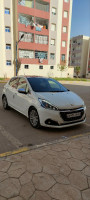 voitures-peugeot-208-2015-allure-facelift-telerghma-mila-algerie