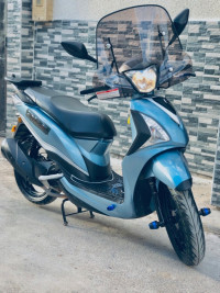 motos-et-scooters-sym-st-2023-bou-ismail-tipaza-algerie