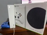 Xbox series s 512gb 2021 avec la boite 
