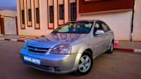 voitures-chevrolet-optra-4-portes-2010-laghouat-algerie