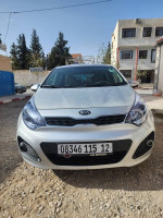 voitures-kia-rio-5-portes-2015-hammamet-tebessa-algerie