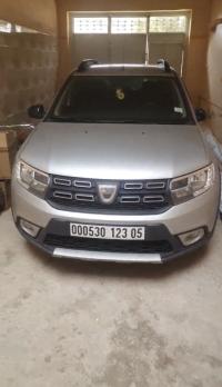 سيارات-dacia-sandero-2023-tecrowd-باتنة-الجزائر