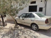 cars-hyundai-accent-2010-gle-laghouat-algeria