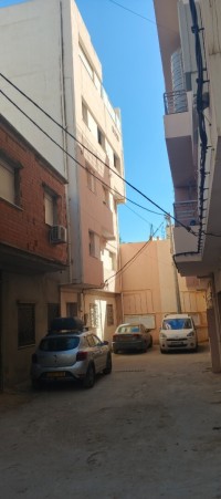 شقة-بيع-طابق-فيلا-4-غرف-الجزائر-الدويرة