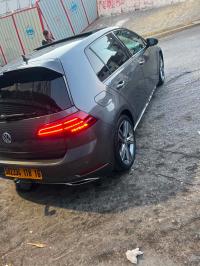 voitures-volkswagen-golf-7-2018-carat-bab-el-oued-alger-algerie