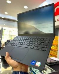 DELL VOSTRO 3420  Intel Core i7-1255U 12 Mo de cache, jusqu à 4,70 GHz  16GB  512GB SSD 14  FULL HD 