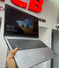 DELL PRECISION 3560 Intel Core i5-1145G7 8 Mo de cache,à 4,40 GHz, avec IPU 8GB 512GB SSD 15.6" FHD 