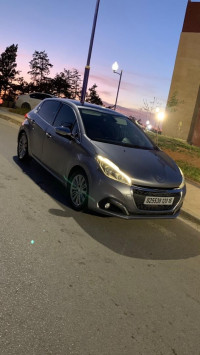 voitures-peugeot-208-2020-allure-facelift-dely-brahim-alger-algerie