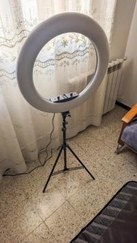 إكسسوارات-ring-light-rgb-56-cm-pro-mj56-avec-trepied-2-metres-et-telecommande-برج-الكيفان-الجزائر