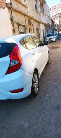 voitures-hyundai-accent-rb-5-portes-2017-prestige-oran-algerie