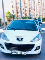 سيارة-صغيرة-peugeot-207-2011-allure-وهران-الجزائر