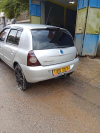 utilitaire-renault-clio-campus-2009-bouchegouf-guelma-algerie