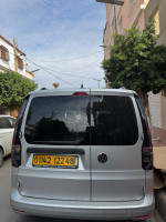 voitures-volkswagen-caddy-2022-complet-relizane-algerie