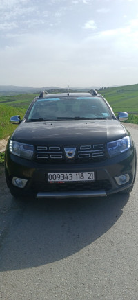 voitures-dacia-sandero-2018-stepway-restylee-salah-bouchaour-skikda-algerie