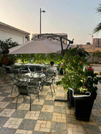 alimentaire-et-restauration-table-a-terrasse-avec-parasol-birkhadem-alger-algerie