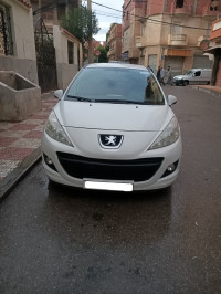 voitures-peugeot-207-2013-setif-algerie