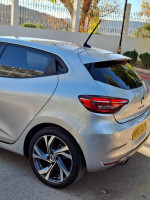 voitures-renault-clio-5-2023-rs-line-saida-algerie