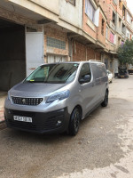 voitures-peugeot-expert-2020-vu-court-baraki-alger-algerie