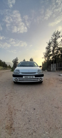 voitures-renault-clio-2-2001-expression-mouzaia-blida-algerie